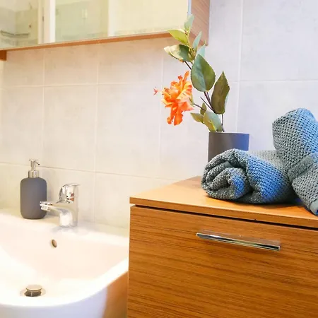 Caseospitali - Casa I Giardini, Bilocale A Pochi Passi Dal San Raffaele Apartment *